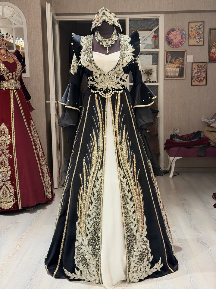 Altın İşlemeli Uzun Kollu Straplez Bindallı - Görsel 5