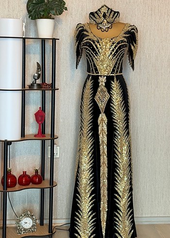 Altın İşlemeli Uzun Henna Elbise - Görsel 5