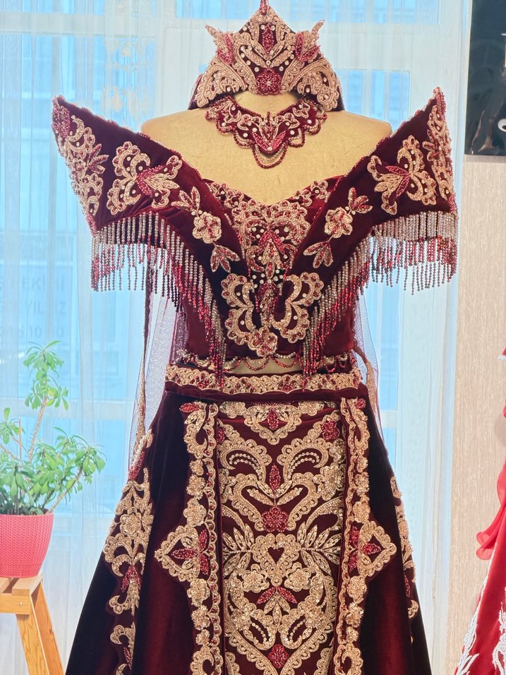 Bordo Nakışlı Uzun Kadın Bindallı Elbise - Görsel 2