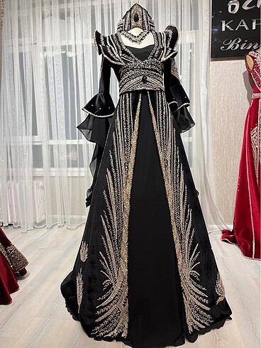 Siyah sıfır kaftan