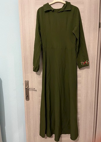 Düğmeli Yeşil Kadın Uzun Elbise