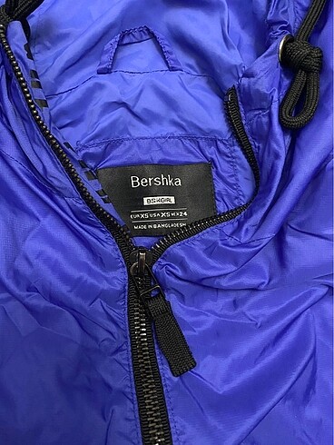 Bershka Mevsimlik yağmurluk