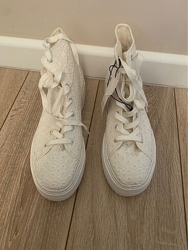 Bershka tabanlı ayakkabı
