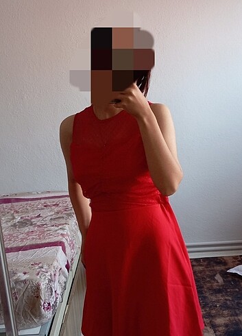 Kırmızı transparan detaylı yeni mini elbise