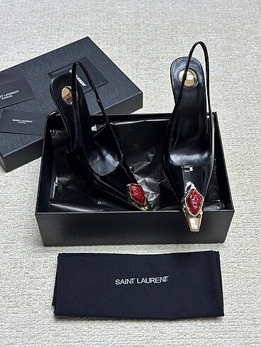 Yves Saint Laurent Yves Saint Laurent LouLou