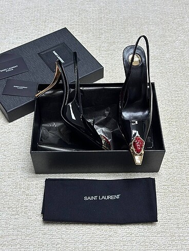 38 Beden Yves Saint Laurent LouLou
