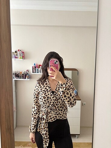 leoparlı bluz
