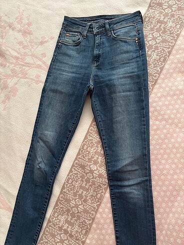 Colins jean