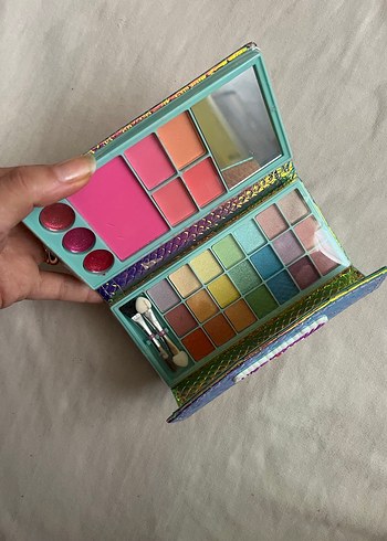 AVON Besleyici Micellar Yağlı Makyaj Temizleyici - Görsel 15