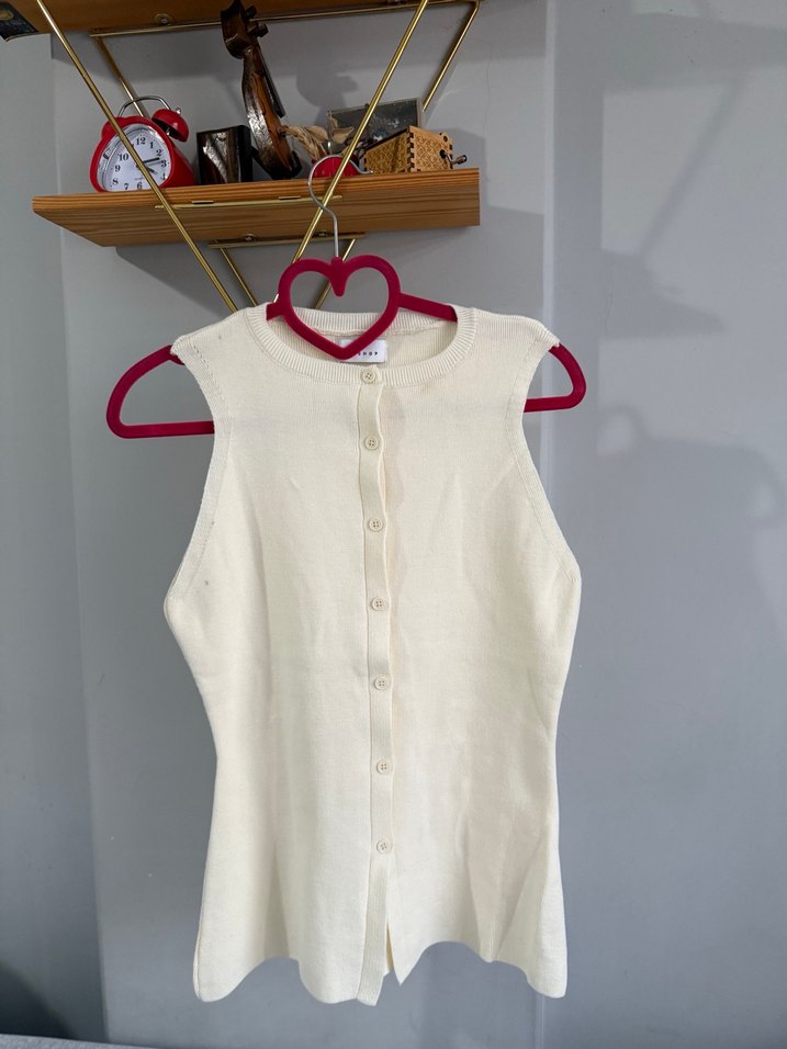 Beyaz Düğmeli Kolsuz Pamuklu Yelek - Görsel 2