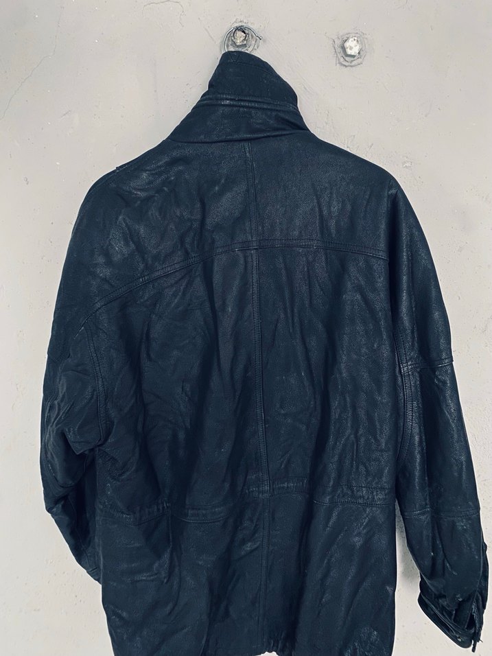 Düğmeli Siyah Deri 
Ceket - Görsel 4