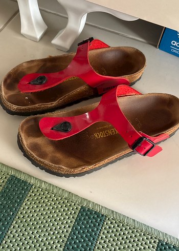 Orijinal birkenstock kırmızı terlik