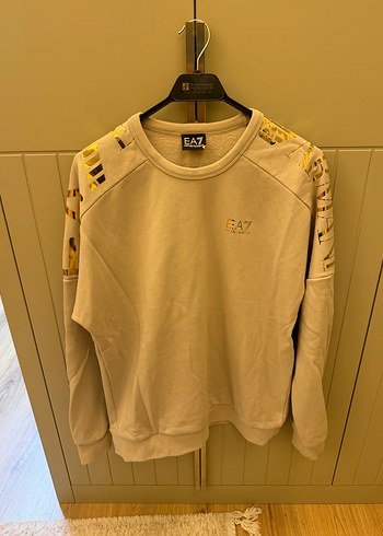 Emporio Armani Ea7 Krem Sweatshirt Rahat Ve Sik Tasarim