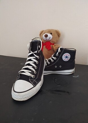 Siyah Converse