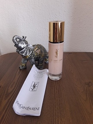 Yves Saint Laurent Touche Eclat Fondöten RenkB30