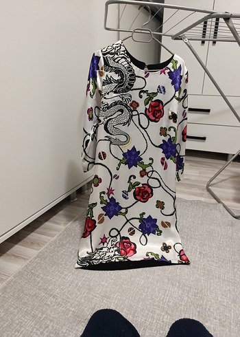 Çiçek ve Yılan Desenli Uzun Kollu Kadın elbise - Görsel 4