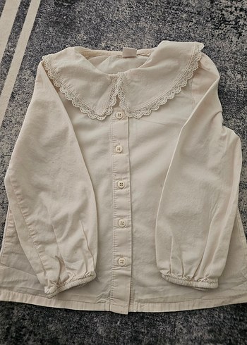 Kız Çocuk Beyaz Düğmeli Keten Gömlek - Görsel 4