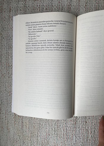 Beden Renk Mumlar Sonuna Kadar Yanar - Sandor Marai