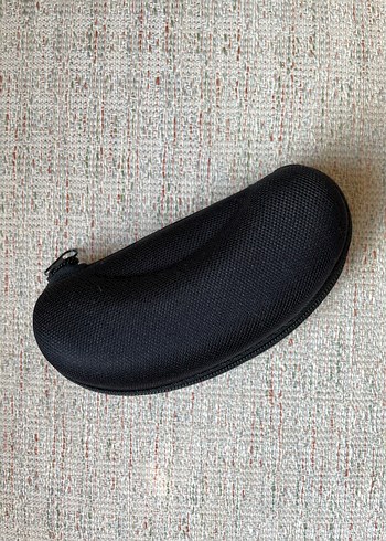 Flirt Siyah Gözlük kabı ve İpi - Görsel 3