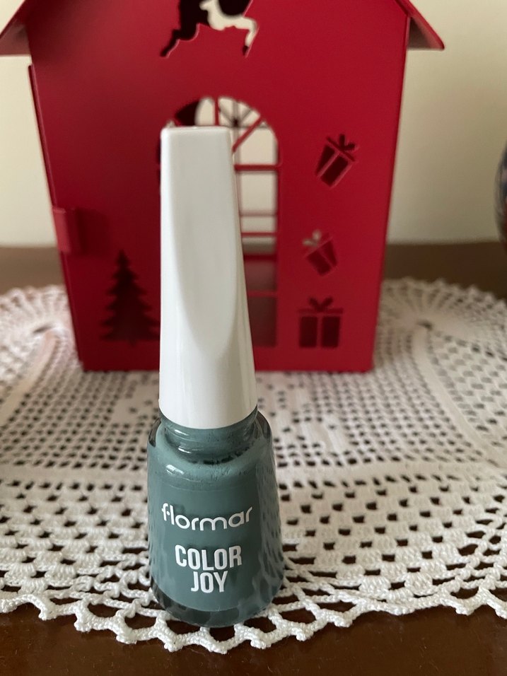 Flormar Color Joy Haki ve Gri Oje - Görsel 3