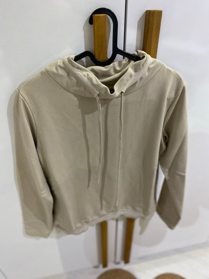 Bej Yüksek Yakalı Kadın Sweatshirt - Görsel 2