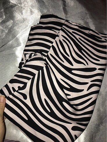Armine Zebra desen şal