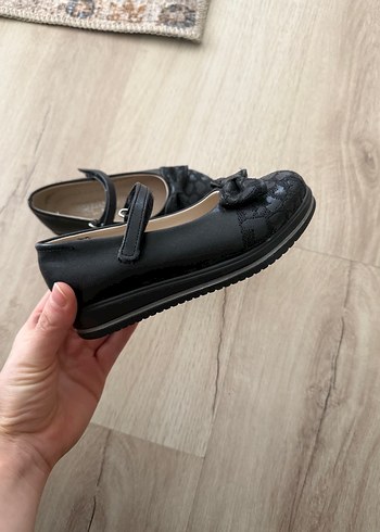 Kız Çocuk Siyah Yılan Desenli Tokalı Babet - Görsel 2