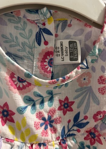 Çiçek Desenli Kolsuz Kız Elbisesi - Görsel 4