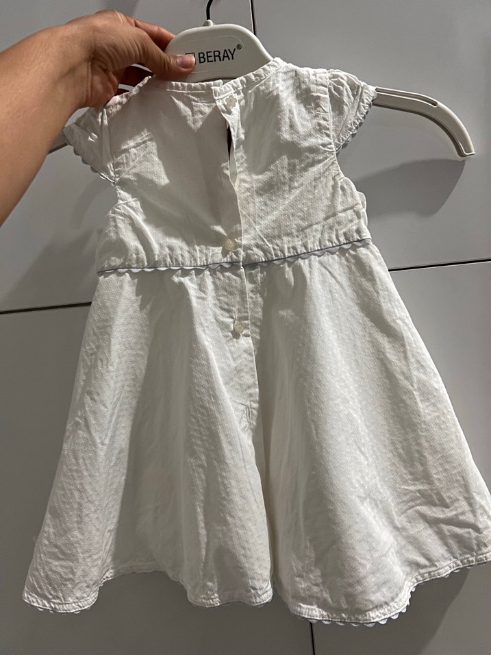 Kız Çocuk Beyaz Kolsuz Pamuklu Elbise - Görsel 3