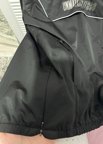 Erkek Siyah Yağmurluk - Görsel 3