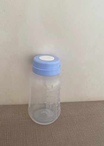 BabyJem Mavi süt saklama kabı biberon da oluyor ucu var