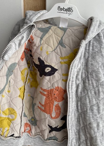 Gri Kapüşonlu Erkek Çocuk Mont - Görsel 2