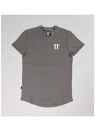 11 Degrees Tshirt M