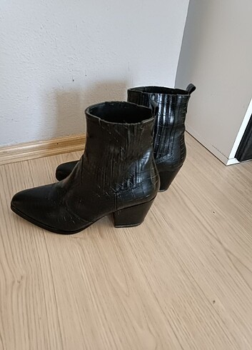 39 Beden siyah Renk Çizme