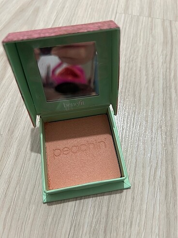 Beden Benefit peachin? orjinal boy allık