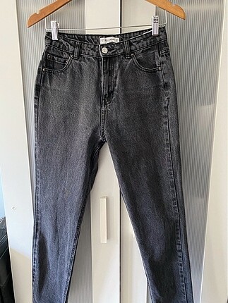 Pull and Bear Mom Jean