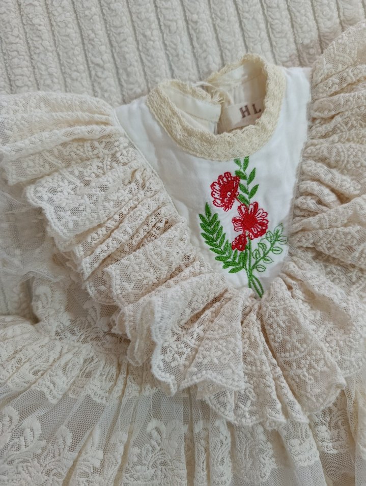 Dantel İşlemeli Beyaz Bohem Kız Bebek Elbisesi - Görsel 2