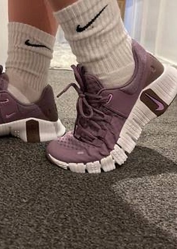 ORJİNAL Nike Free Metcon 5 MOR LİLA BEYAZ - Görsel 2