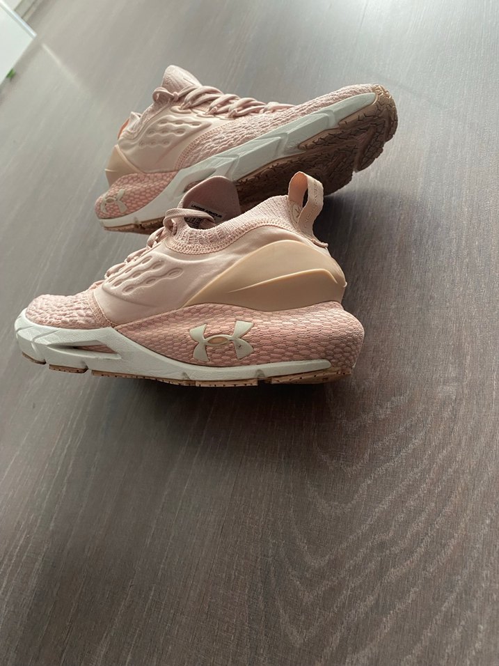 Kadın UA HOVR Phantom 2 Koşu Ayakkabısı - Görsel 2