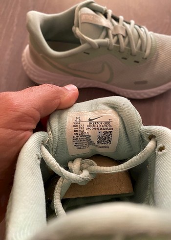 NİKE REVOLUTION 5 KADIN KOŞU YÜRÜYÜŞ AYAKKABISI - Görsel 7