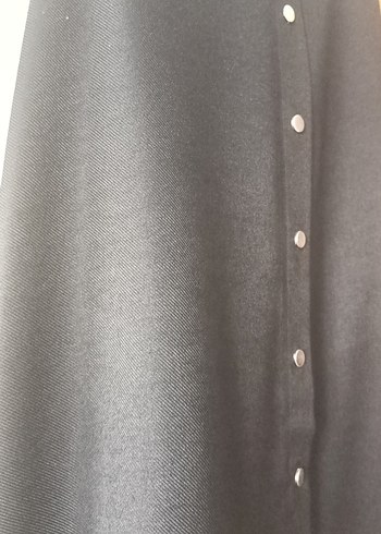 Düğmeli Siyah Uzun Kadın Etek - Görsel 3