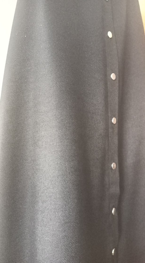 Düğmeli Siyah Uzun Kadın Etek - Görsel 3