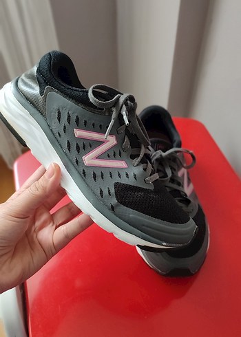37,5 Beden New Balance Kadın Spor Ayakkabı