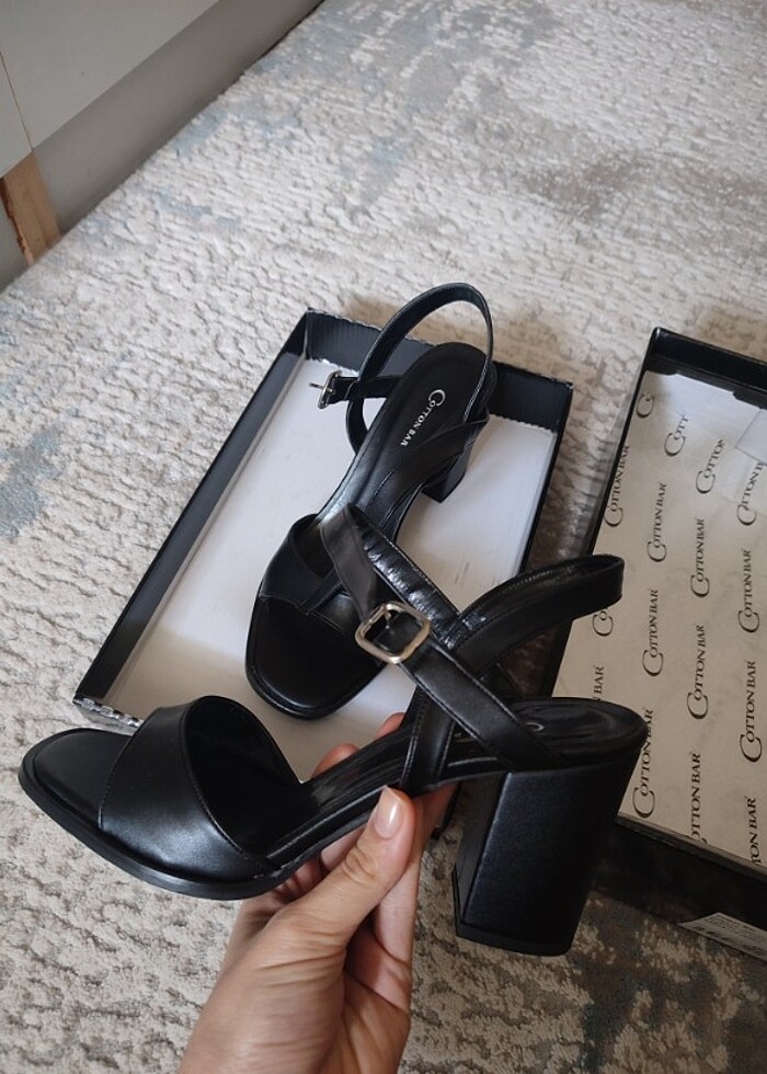 Kalın Topuklu Ayakkabı/Sandalet - Görsel 2