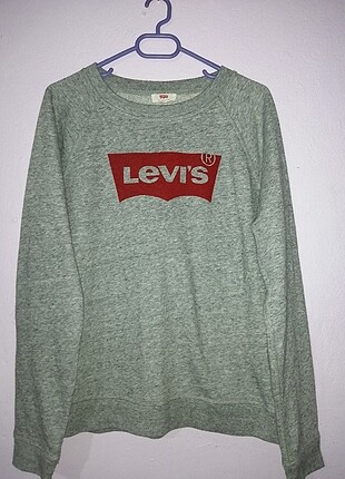 Levi's sweat