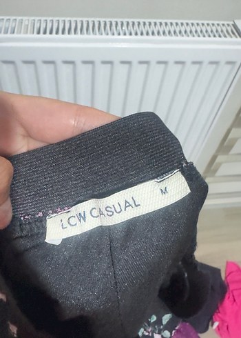 Çiçek Desenli Uzun Piliseli Etek - Görsel 3