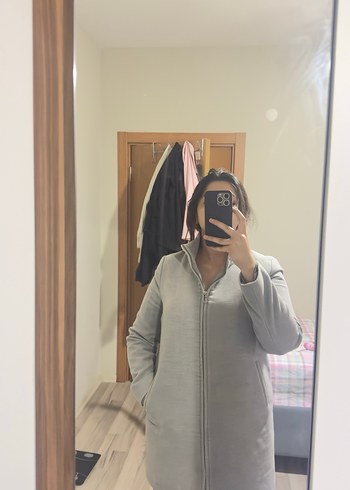 Kadın Gri Yüksek Yakalı Fermuarlı Ceket - Görsel 4