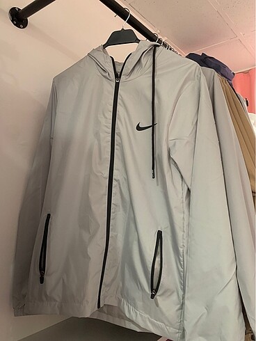 Nike Yağmurluk