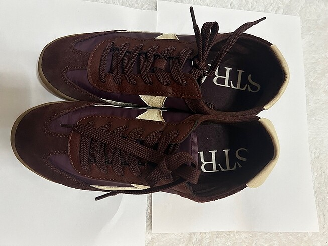 40 Beden bordo Renk Stradivarius