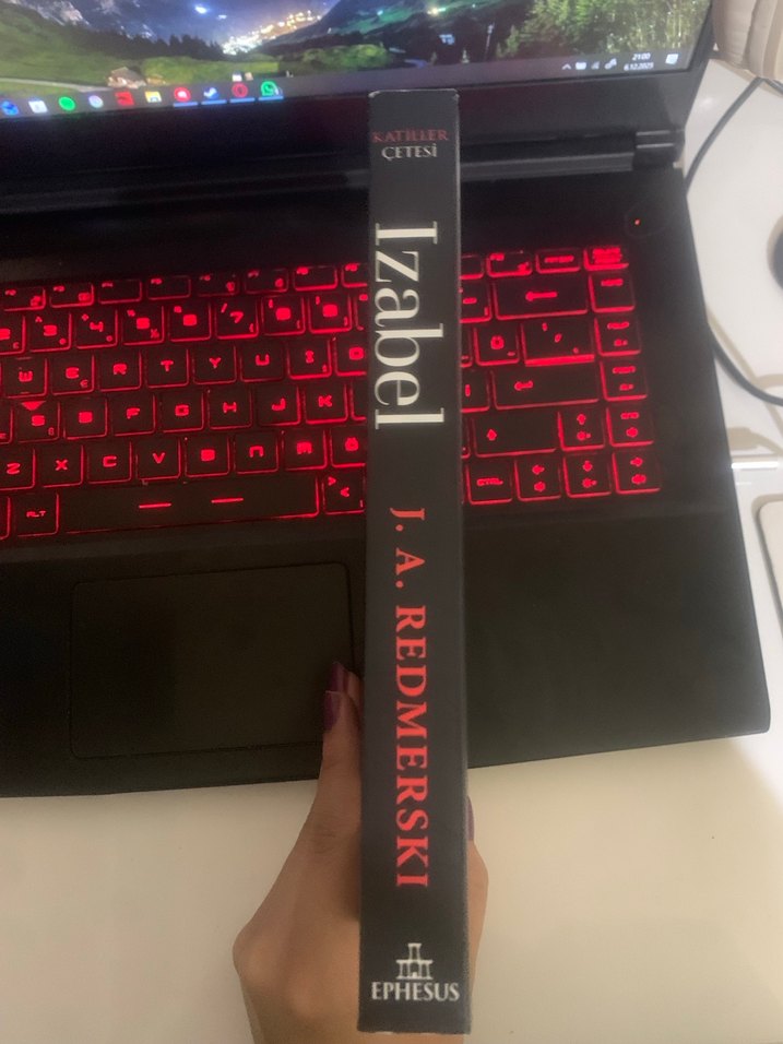 Katiller Çetesi - Izabel - Görsel 4